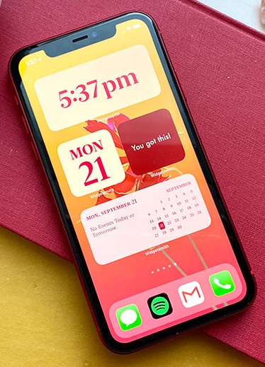 استفاده نصف کاربران آیفون از iOS 14