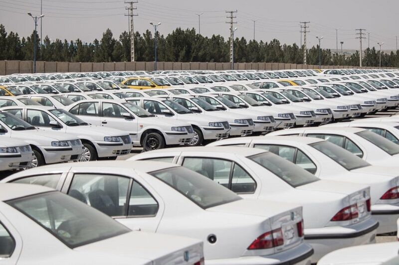 اختلاف ۱۰۰ هزار میلیارد تومانی فروش خودرو در کارخانه و بازار