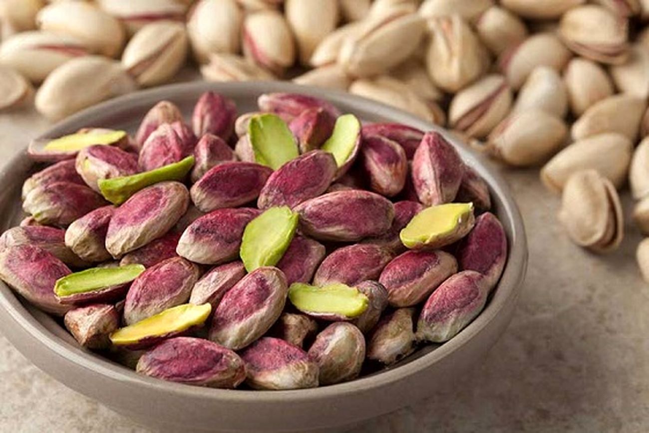 پسته برای چه کسانی ممنوع است؟