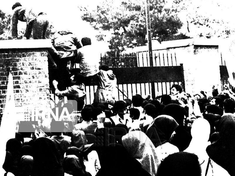 عکس/ 13 آبان 1358، تسخیر لانه جاسوسی آمریکا