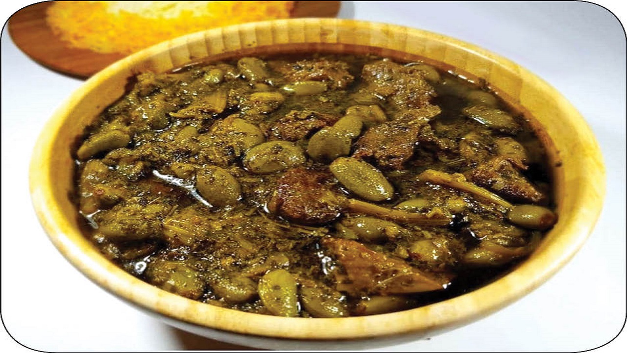 طرز تهيه خورش باقلا و گشنيز با طعم سير