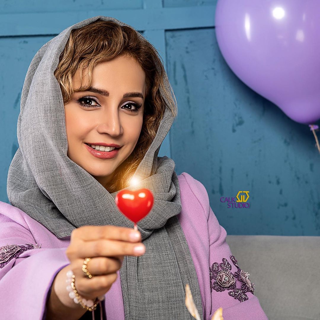 چهره ها/ عکس خوشحال و خندان شبنم قلی‌خانی در جشن تولدش