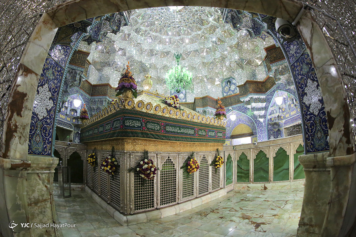 گل آرایی ضریح حرم حضرت معصومه