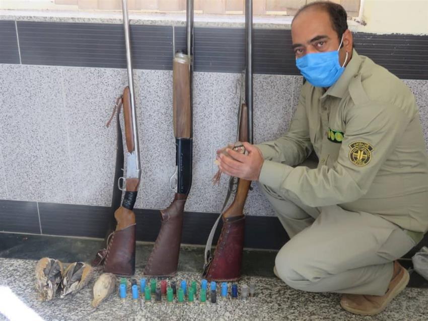 بازداشت متخلفان شکار غیرمجاز پرنده در خوسف