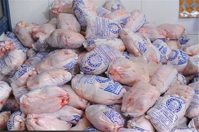 روزانه 5 تن گوشت مرغ منجمد دولتی در اراک توزیع می‌شود