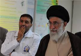 دست نوشته رهبر انقلاب برای تقدیر از شهید تهرانی مقدم و همکارانش