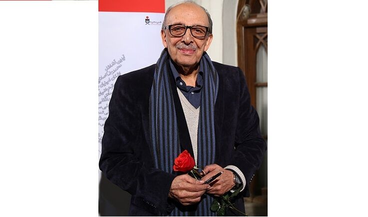 جایزه هدایت، نویسندگان را به ادبیات فارسی متعهد می‌کند