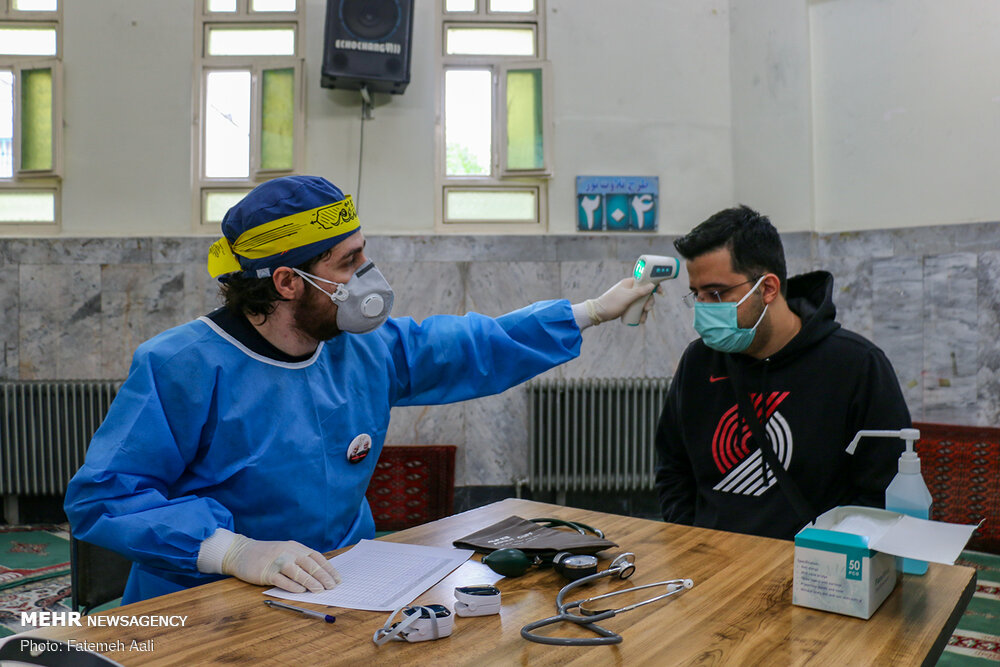عکس/ غربالگری کرونا در مساجد تهران