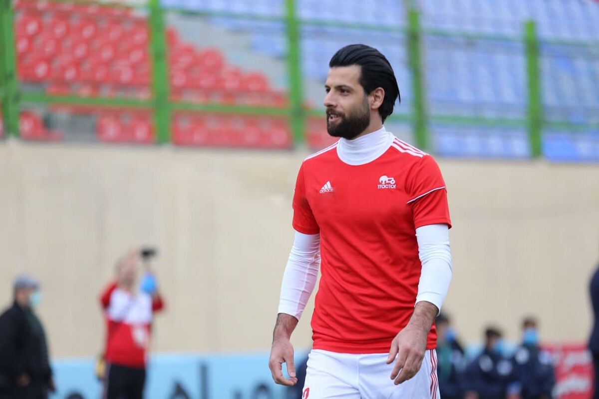 عباسزاده در تراکتور ماندنی شد