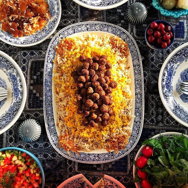 خوش عطرترين پلوي سنتي ايران را بپزيد