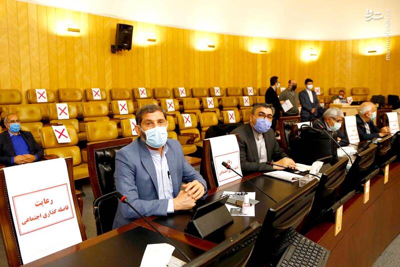 عکس/ جلسه متفاوت نمایندگان در محدودیت‌های کرونایی