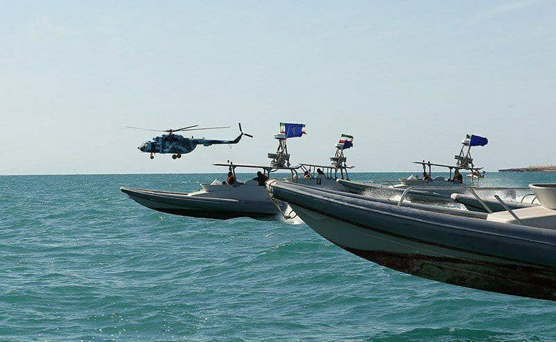 توقیف ۲۰ شناور‌ صید ترال خارجی توسط سپاه