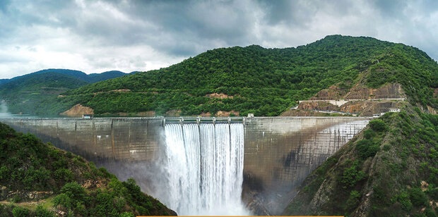 طبیعت زیبای سد سلیمان تنگه