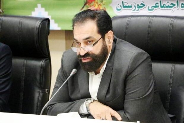 کشتیگیر دستفروش جذب یکی از شرکتهای پتروشیمی میشود