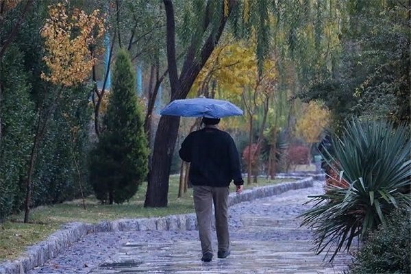 بارش باران پاییزی در استان اصفهان