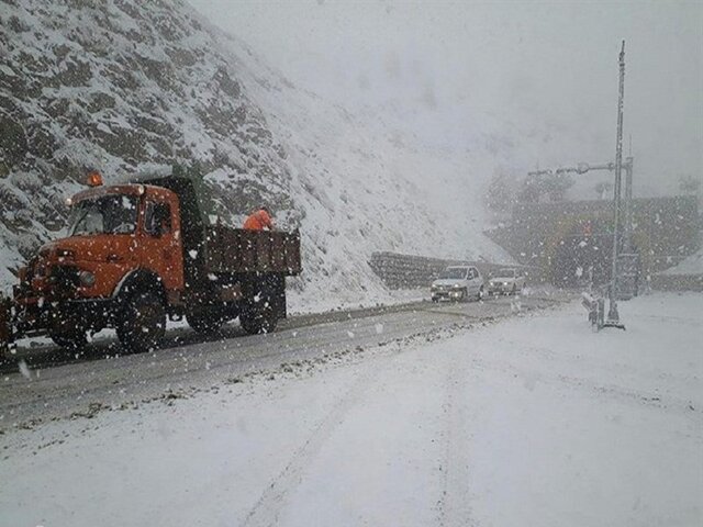 بارش ۳۰ سانتی‌متری برف در گردنه‌های شهرستان کوهرنگ