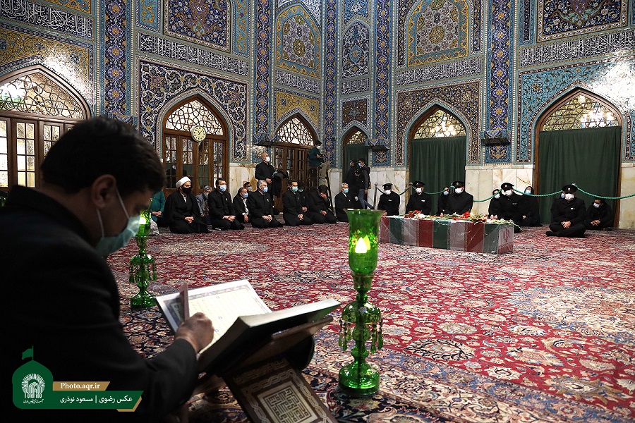 طواف پیکر دانشمند هسته‌ای شهید محسن فخری‌زاده در حریم رضوی