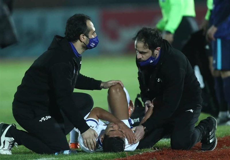 کتف هافبک مصدوم استقلال جا انداخته شد 