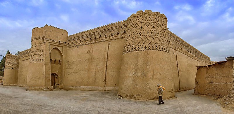 آخرین خبر | دیدنی های میبد؛ از نارین قلعه تا قلعه مهرجرد