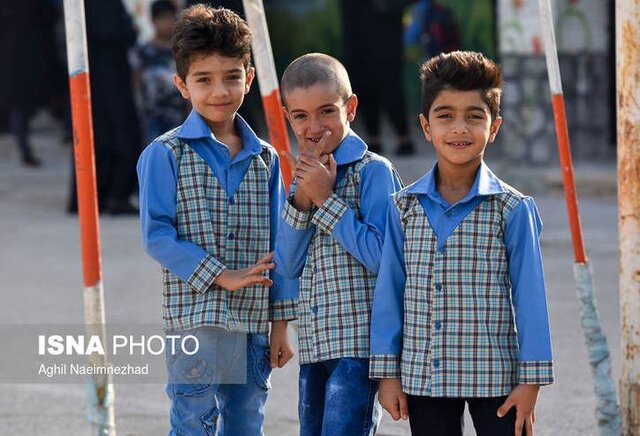 تلاش دانشآموز خیر قزوینی برای آینده همکلاسی برادرش