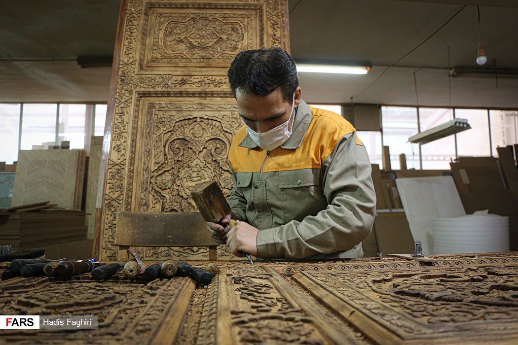 از کارخانه صنایع چوب آستان قدس رضوی دیدن کنید 