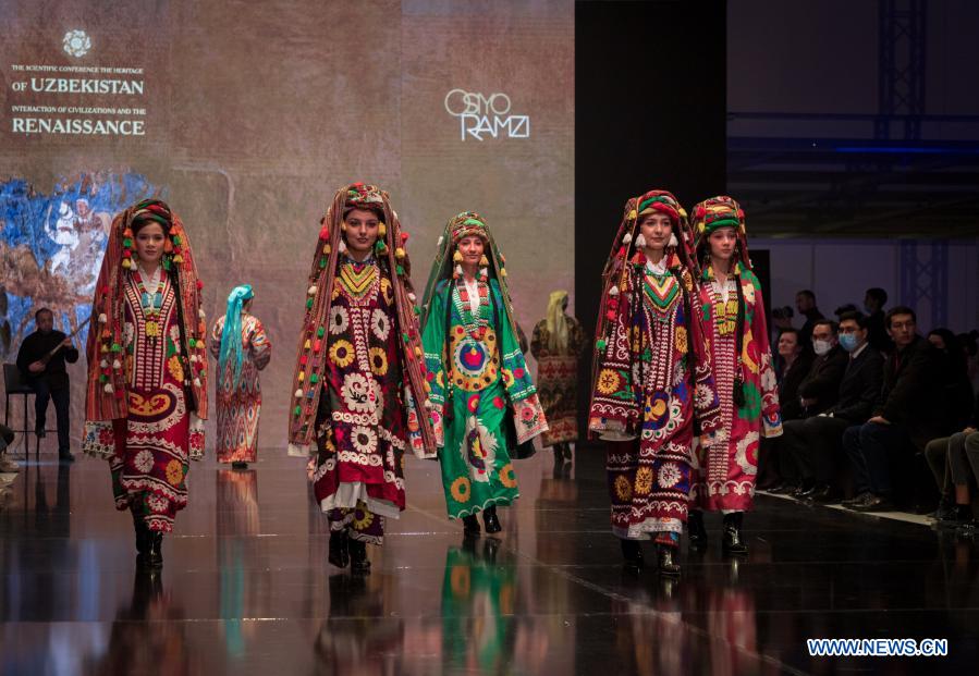  لباس های سنتی ازبکستان را ببینید