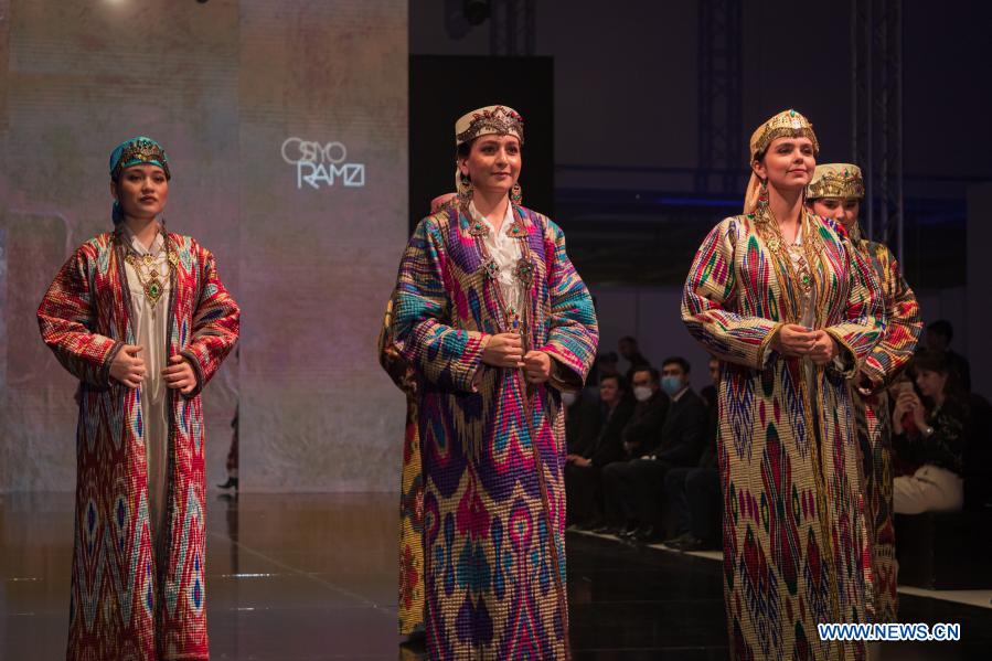  لباس های سنتی ازبکستان را ببینید