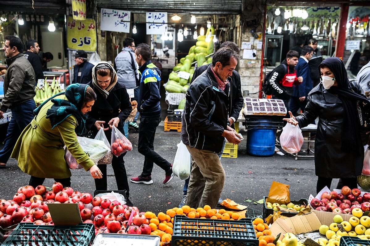 یک شب یلدای ساده چقدر آب می‌خورد؟