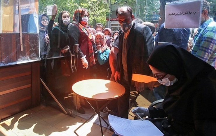 صف شهروندان شیرازی برای خرید روغن تا دریافت کد بورسی