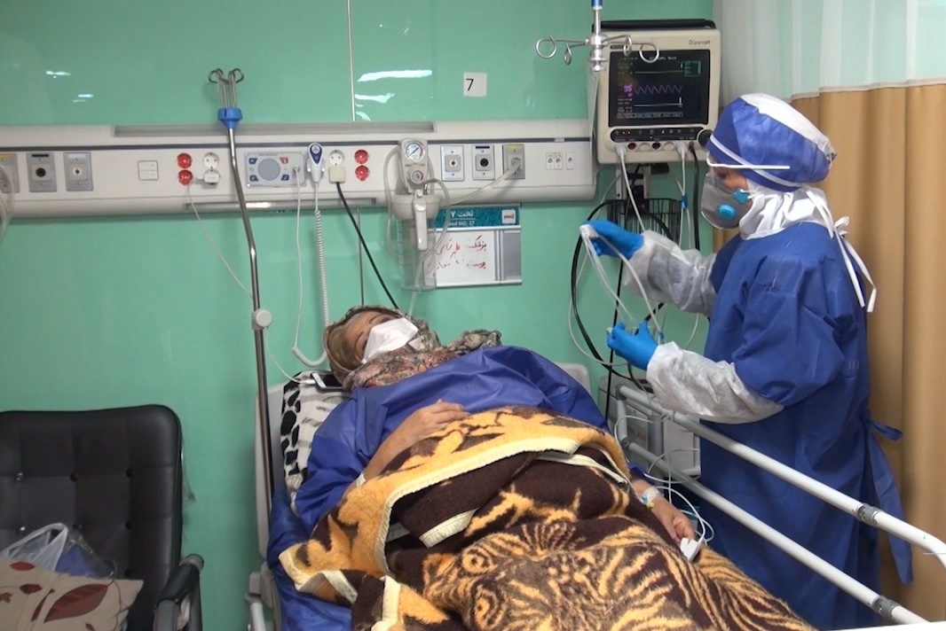 سخنگوی دانشگاه علوم‌پزشکی یزد: بستری‌های مشکوک به کرونا همچنان ۳‌رقمی است