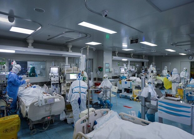 استاندار کرمان: بیمارستان عنبرآباد پیشرفت چندانی ندارد