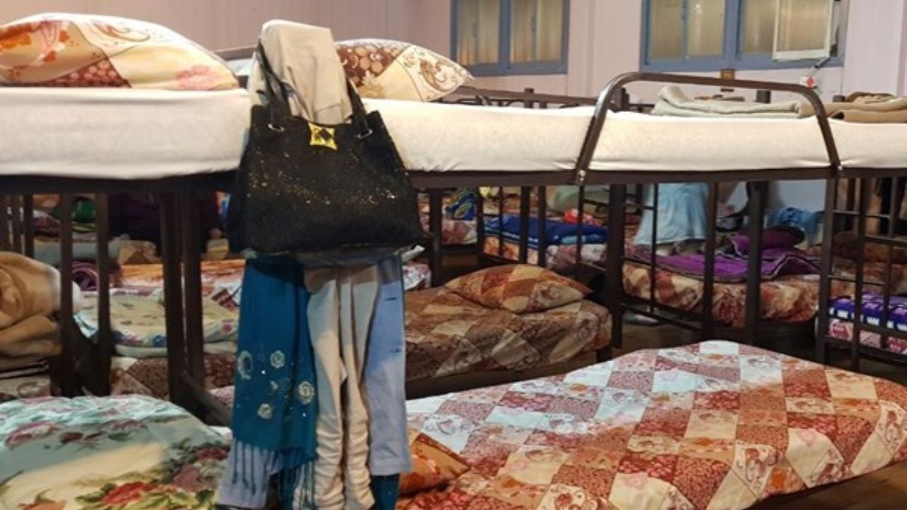 پرشدن تخت گرمخانه‌ها در شب‌های سرد تهران