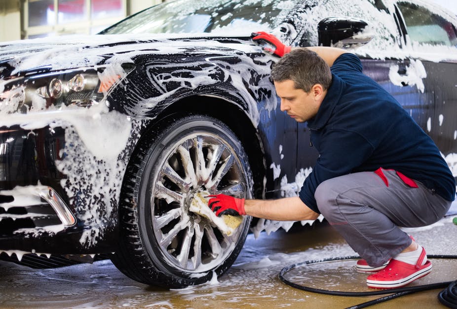 در فصل زمستان چند وقت یک بار خودرو خود را بشوییم؟