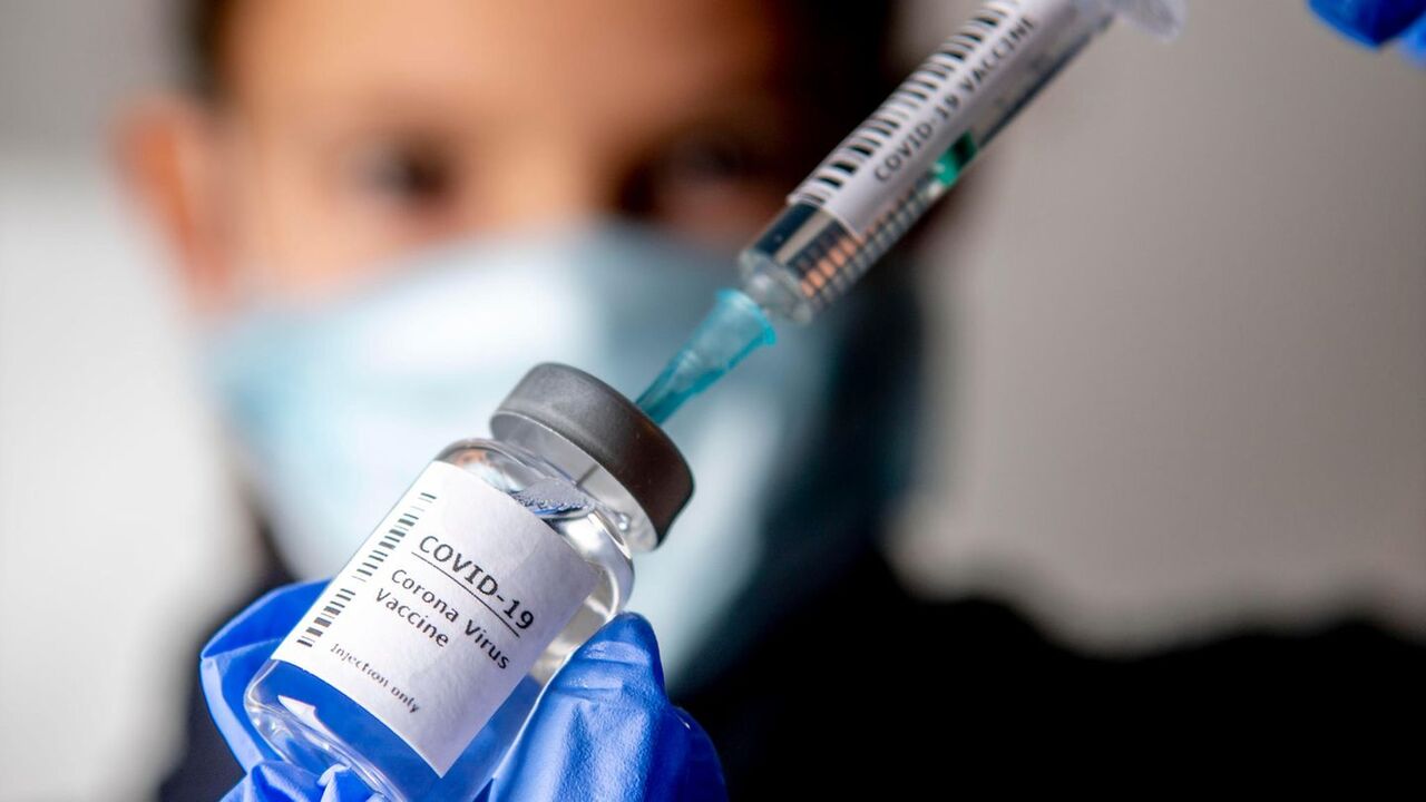 نخستین محموله واکسن کرونا چه زمانی وارد می‌شود؟