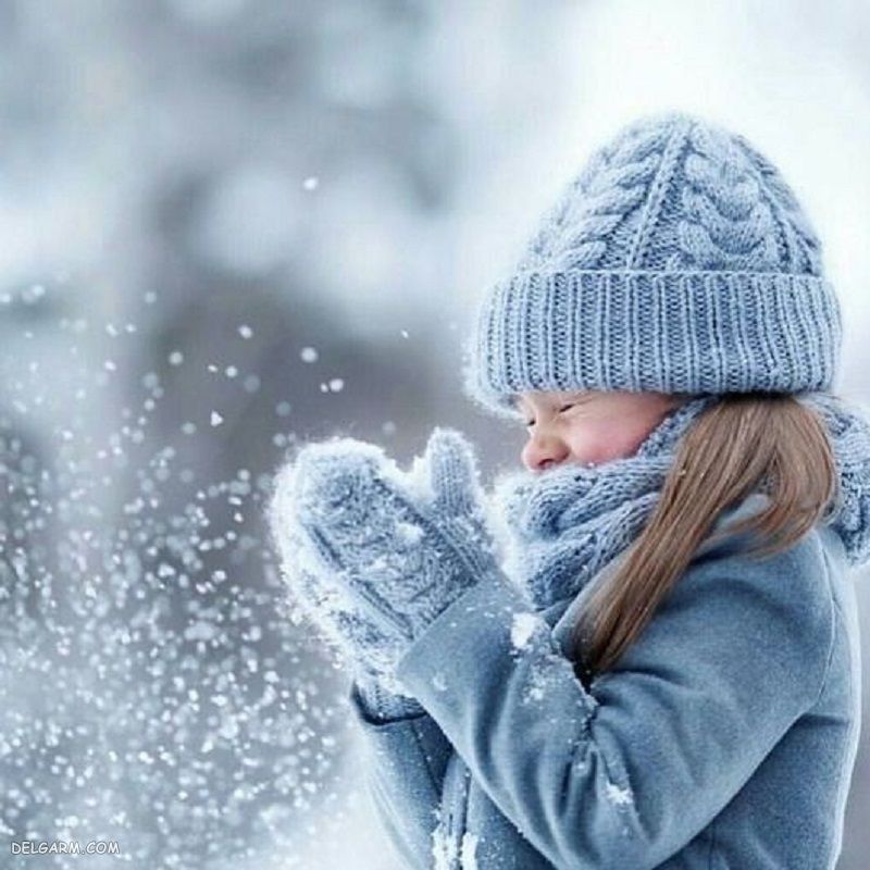 ژست دخترانه و پسرانه عکاسی در برف