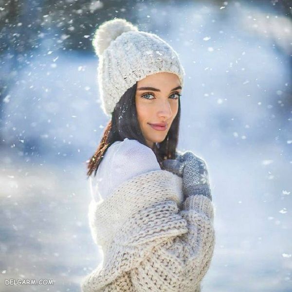 ژست دخترانه و پسرانه عکاسی در برف