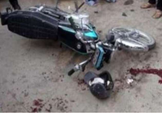 برخورد موتورسیکلت با تیر چراغ برق موجب مرگ ۲ نفر شد