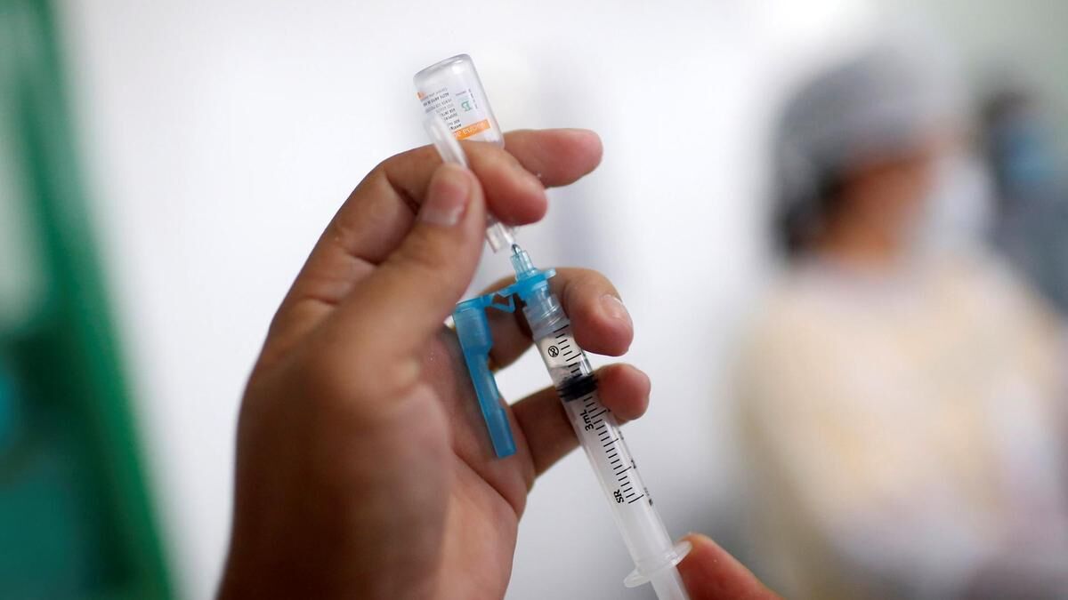 ستاد کرونا: واکسن تا ۲۰ روز دیگر وارد کشور می‌شود و واکسیناسیون شروع می شود