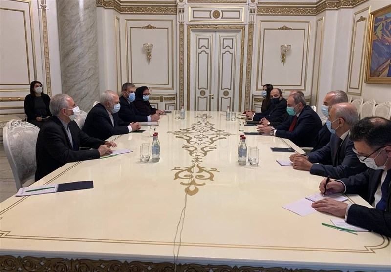 تحولات منطقه؛ محور گفتگوی ظریف و نخست وزیر ارمنستان 