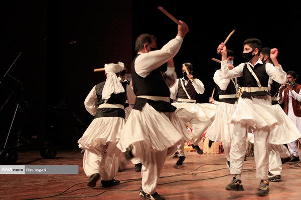 رقص سنتی در جشنواره بین المللی فرهنگ اقوام ایران زمین