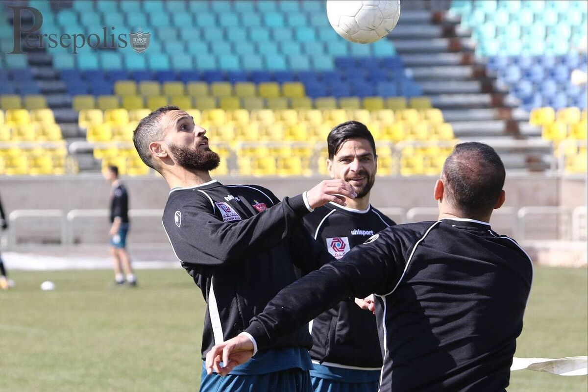 پرسپولیسیها با هم کری خواندند