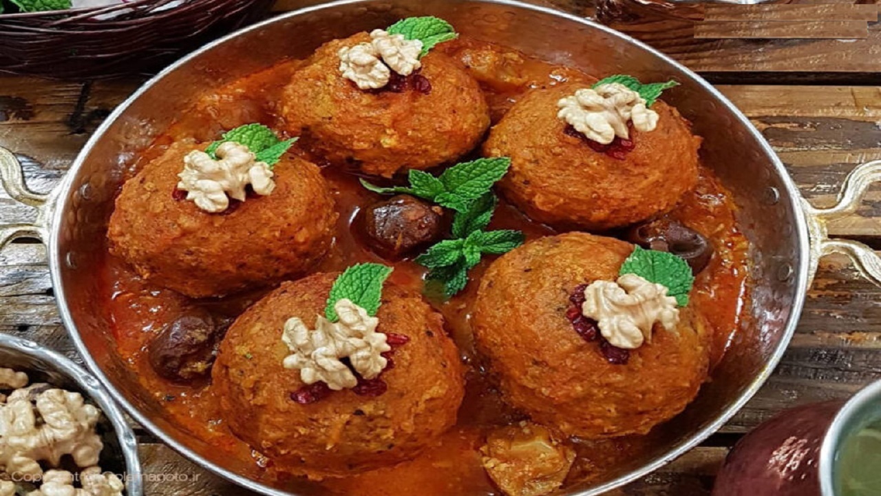 کوفته تبريزي خوشمزه بدون گوشت با سويا و دستور سس لذيذ کوفته