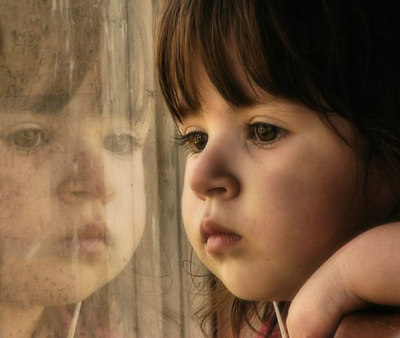 13 نشانه افسردگی کودکان که هر پدر و مادری باید بداند
