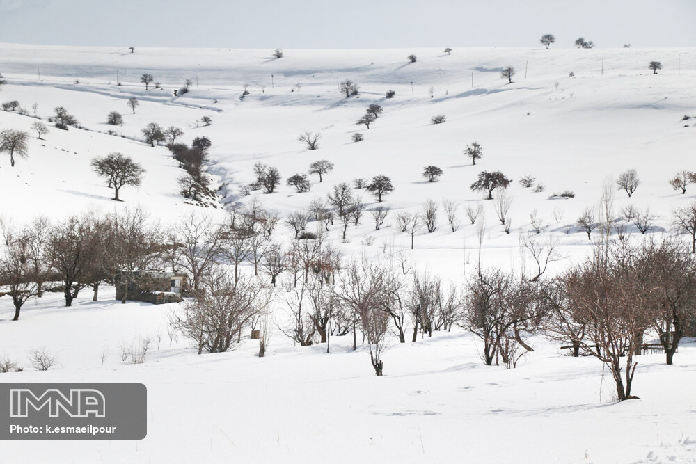 طبیعت زیبای برفی روستایی در آذربایجان شرقی