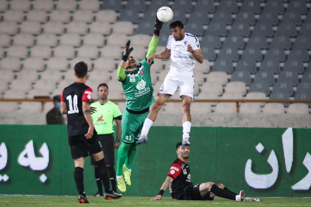 فرصت طلایی برای دروازهبان پرسپولیس