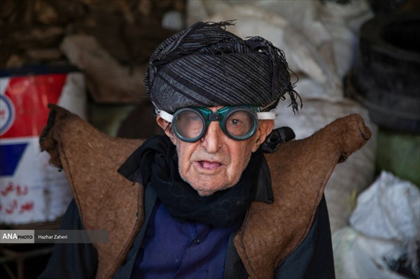 آهنگری «وه ستا فتاح» در روستای سر پیر اورامانات