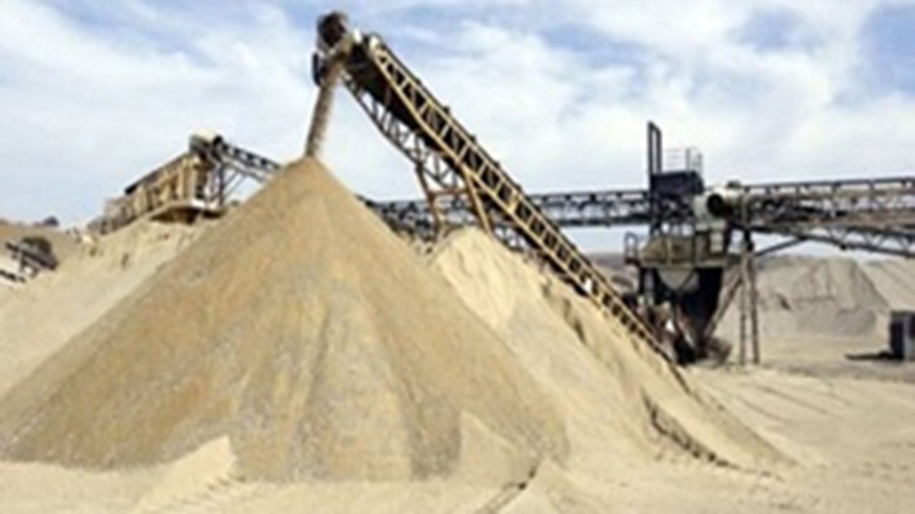 تشکیل ۵ پرونده گرانفروشی شن و ماسه در فارس