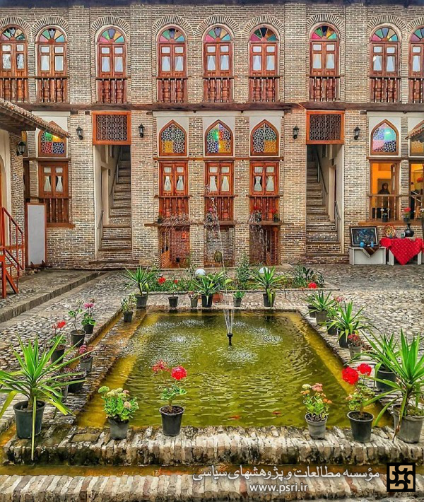 معماری روح نواز ایرانی در خانه تاریخی امیرلطیفی