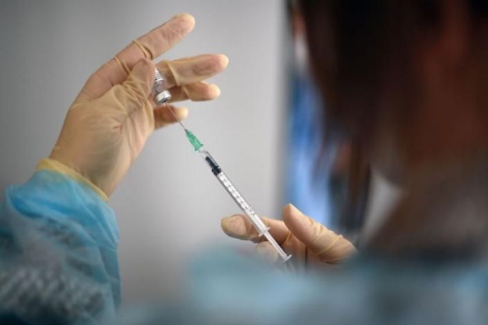 کرونا/ آیا تزریق واکسن کرونا برای بهبود یافتگان این بیماری لازم است؟