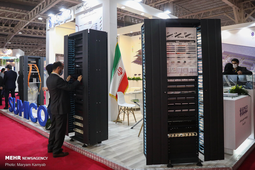 جهرمی در نمایشگاه تلکام ۹۹